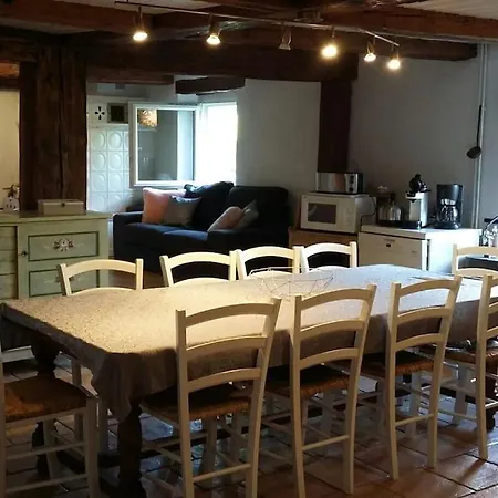 Prázdninový dům Ferme De Chenezeau - 15 Personnes , 7 *