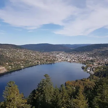Ferme De Chenezeau - 15 Personnes , 7 Casa de Férias *