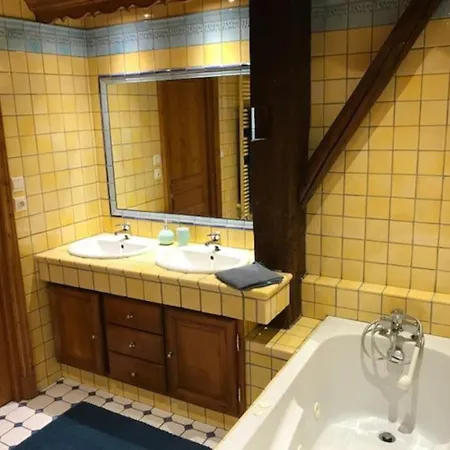 Ferme De Chenezeau - 15 Personnes , 7