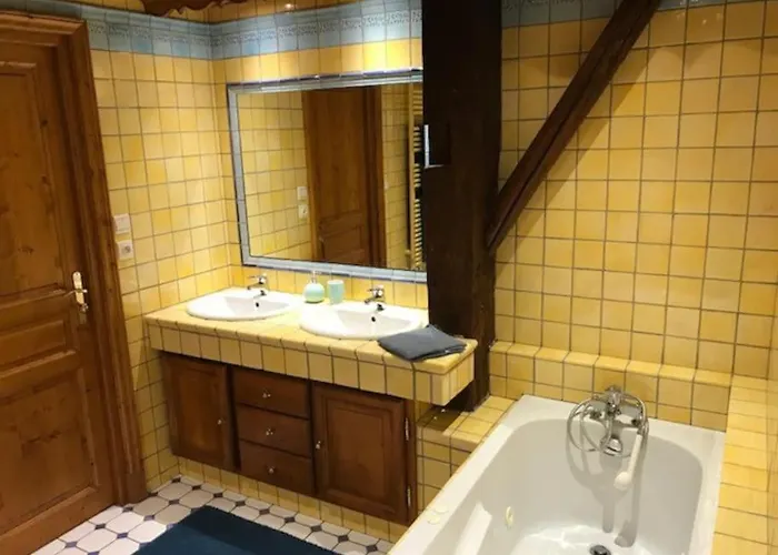 Ferme De Chenezeau - 15 Personnes , 7