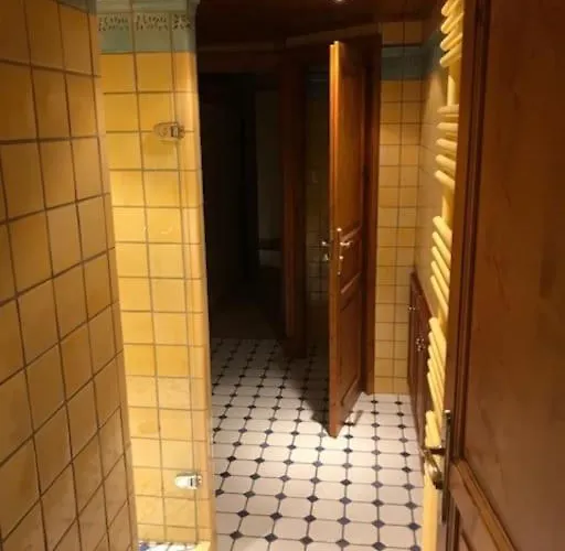 펜션 Ferme De Chenezeau - 15 Personnes , 7 제라르메르