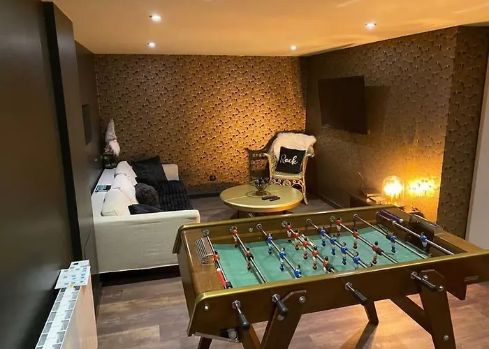 Ferme De Chenezeau - 15 Personnes , 7 펜션