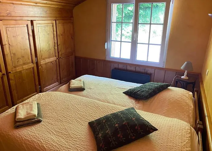 펜션 Ferme De Chenezeau - 15 Personnes , 7