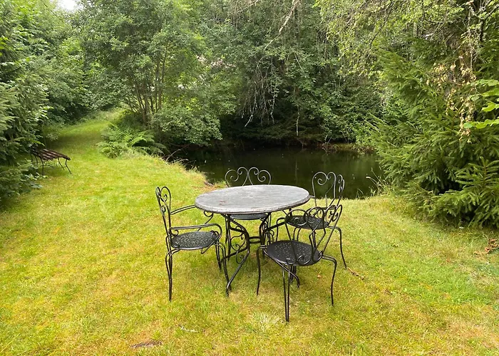 Ferme De Chenezeau - 15 Personnes , 7 펜션